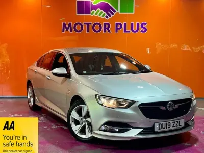 Used Vauxhall Insignia SRi 165 HP (121 kW) 2019 Silver Hatchback