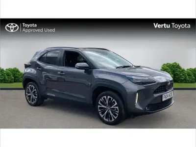 Used Toyota Yaris Cross 113 HP (83 kW) 2024 Grey SUV