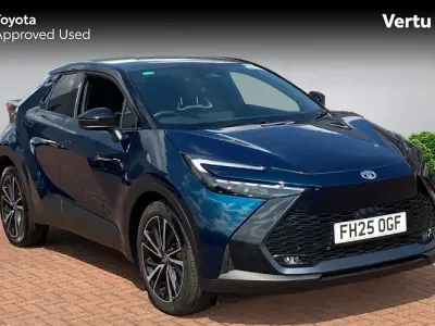Used Toyota C-HR 223 HP (164 kW) 2025 Black SUV