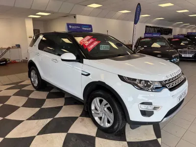 Używany Land Rover Discovery Sport HSE Luxury 180 KM (132 kW) 2017 Biały SUV