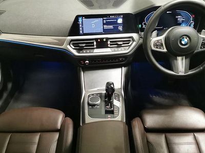 BMW 330e