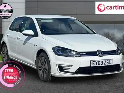 Used VW e-Golf SE 100 kW (136 HP) 2019 White Hatchback