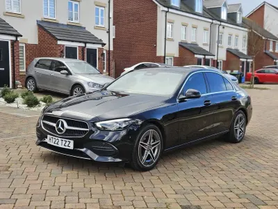Begagnad Mercedes C220 2022 Svart Sedan