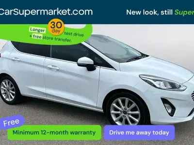 Begagnad Ford Fiesta Titanium 125 HK (91 kW) 2021 Vit Halvkombi