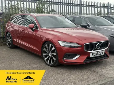 Used Volvo V60 Inscription 187 HP (137 kW) 2018 Red Estate
