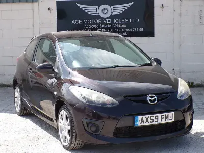 Used Mazda 2 84 HP (61 kW) 2010 Maroon Hatchback