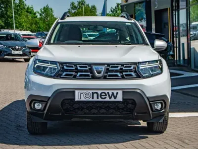 Used Dacia Duster Comfort 91 HP (66 kW) 2022 White SUV