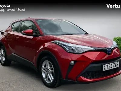 Second-hand Toyota C-HR 122 CP (89 kW) 2023 Roșu SUV