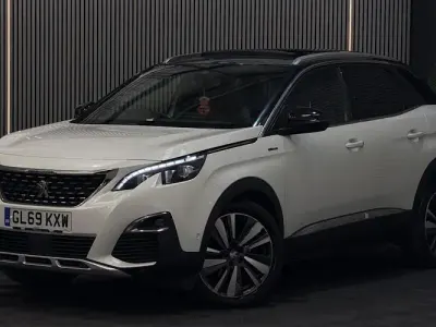 Used Peugeot 3008 Premium 131 HP (96 kW) 2020 White SUV
