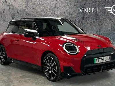 Used Mini Cooper SE Hatch 158 kW (215 HP) 2024 Red Hatchback