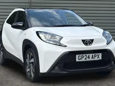 Used Toyota Aygo X 72 HP (52 kW) 2024 White SUV