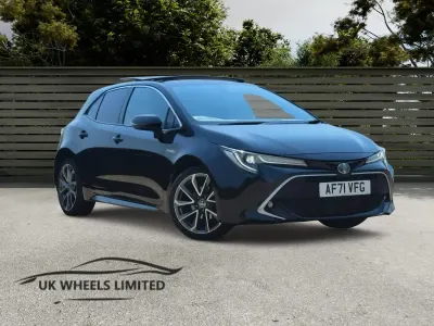 Used Toyota Corolla 122 HP (89 kW) 2021 Black Hatchback