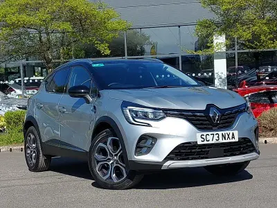 Usado Renault Captur Techno 91 HP (66 kW) 2024 Cinzento SUV