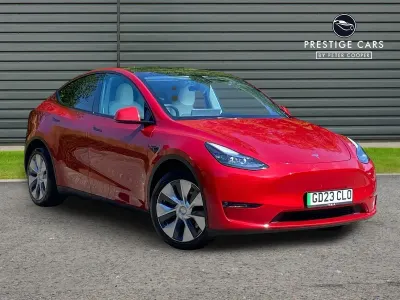 Used Tesla Model Y Long Range AWD 281 kW (383 HP) 2023 Red SUV