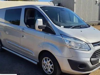 Usado Ford Transit Custom Limited 125 HP (91 kW) 2014 Prateado Van