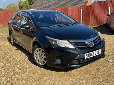 Used Toyota Avensis Active 126 HP (92 kW) 2013 Black Estate