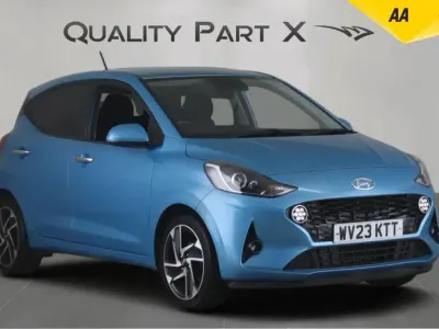 Used Hyundai i10 Premium 2023 Turquoise Hatchback