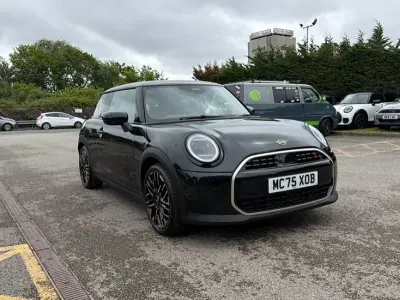 Used Mini Cooper S Hatch 201 HP (147 kW) 2026 Black Hatchback