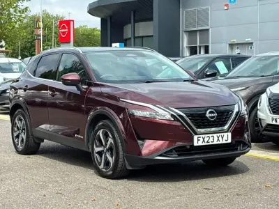 Used Nissan Qashqai N-Connecta 190 HP (139 kW) 2023 Red SUV
