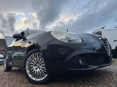 Used Alfa Romeo Giulietta Lusso 140 HP (102 kW) 2013 Black Hatchback
