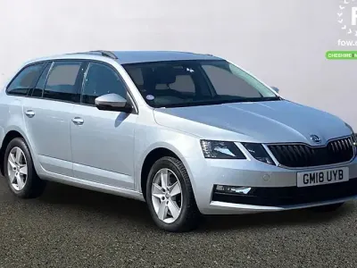 Usado Skoda Octavia SE 150 CV (110 kW) 2018 Plateado Familiar