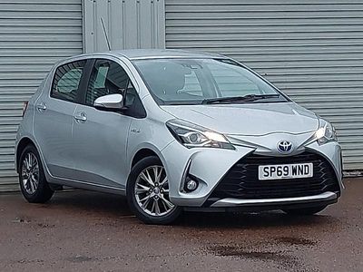 Silver Used 2019 Toyota Yaris Hybrid Hatchback | £12,698 (Fair price)