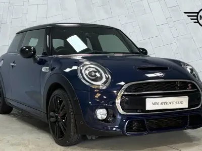 Used Mini Cooper S Sport 192 HP (141 kW) 2019 Blue Hatchback