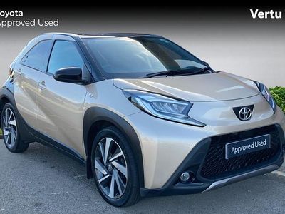 Used Toyota Aygo X 72 HP (52 kW) 2022 Beige SUV