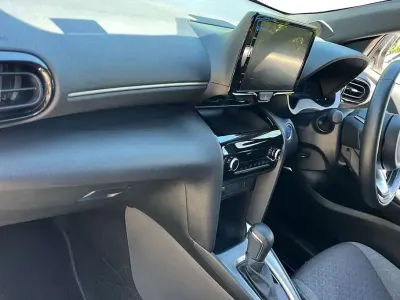 Used Toyota Yaris Cross Design 113 HP (83 kW) 2023 Silver SUV