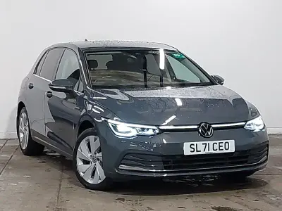 Second-hand VW Golf VII Style 150 CP (110 kW) 2021 Gri Hatchback
