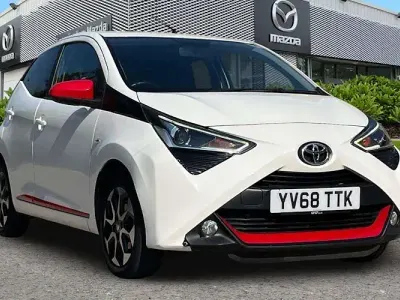 Used Toyota Aygo Trend 72 HP (52 kW) 2019 White Hatchback