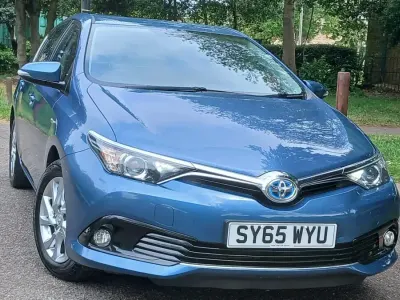 Usado Toyota Auris Hybrid