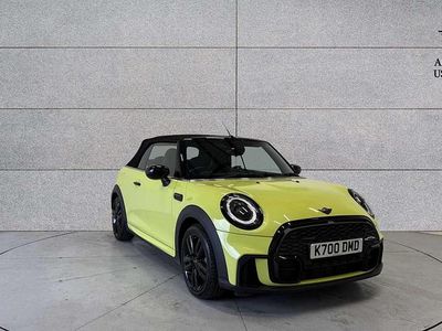 Usado Mini Cooper Sport 134 HP (98 kW) 2023 Amarelo Citadino