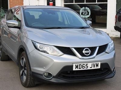 Used Nissan Qashqai N-TEC 110 HP (80 kW) 2015 Silver SUV