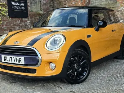 Used Mini Cooper D Hatch 116 HP (85 kW) 2017 Orange Hatchback