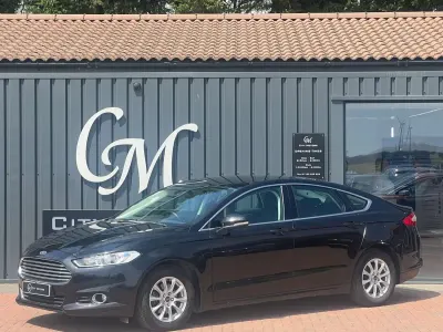 Used Ford Mondeo Zetec 150 HP (110 kW) 2016 Black Hatchback