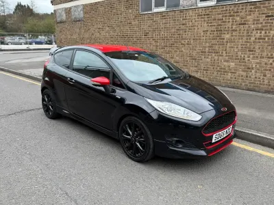 Usado Ford Fiesta ST-Line 140 HP (102 kW) 2016 Preto Citadino