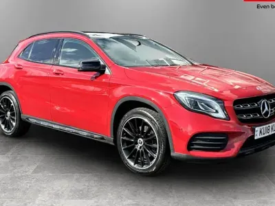 Usado Mercedes GLA250 AMG Line Premium Plus 211 HP (155 kW) 2019 SUV