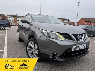 Used Nissan Qashqai Tekna 115 HP (84 kW) 2017 Grey SUV
