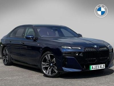 BMW i7