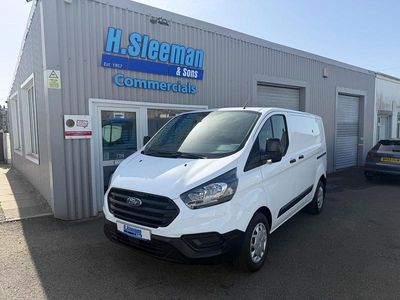 Used Ford Transit Custom 105 HP (77 kW) 2018 White Van