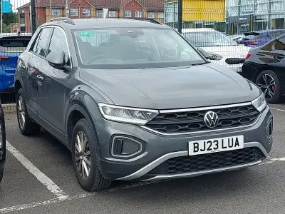 Used VW T-Roc Life 110 HP (80 kW) 2023 Grey SUV