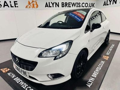 Used Vauxhall Corsa Edition 70 HP (51 kW) 2015 White Hatchback