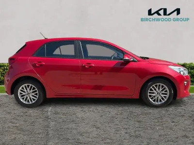 Used Kia Rio 2020 Red Hatchback