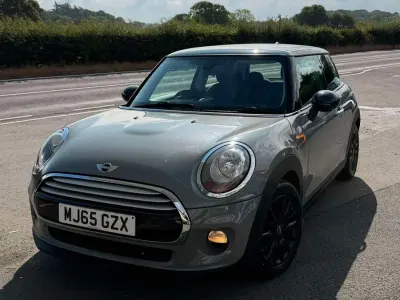 Used Mini Cooper D Hatch 114 HP (83 kW) 2015 Grey Hatchback
