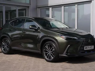 Used Lexus NX450h+ 301 HP (221 kW) 2025 Green SUV
