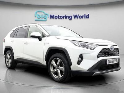 White Used 2019 Toyota RAV4 Hybrid SUV | £22,800 (Fair price)