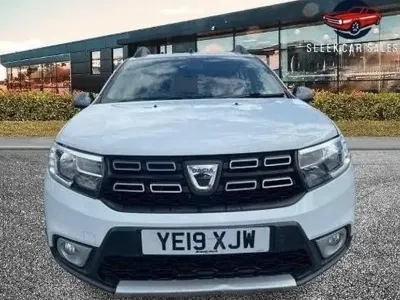 Begagnad Dacia Sandero Essentiel 2019 Vit Halvkombi