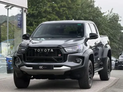 Used Toyota HiLux Sport 204 HP (150 kW) 2025 Grey Pickup