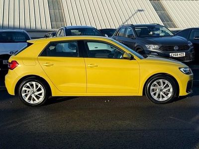 Used Audi A1 Sportback Sport 110 HP (80 kW) 2022 Yellow Hatchback
